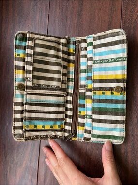 VERT Cloth Fabric Zip Wallet Brown and Cream Hawaiian Flowers